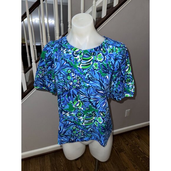 Lilly Pulitzer Rhett Knit Top Abaco Blue in Turtle Awe Blue Print Tee Size Med - Picture 2 of 3